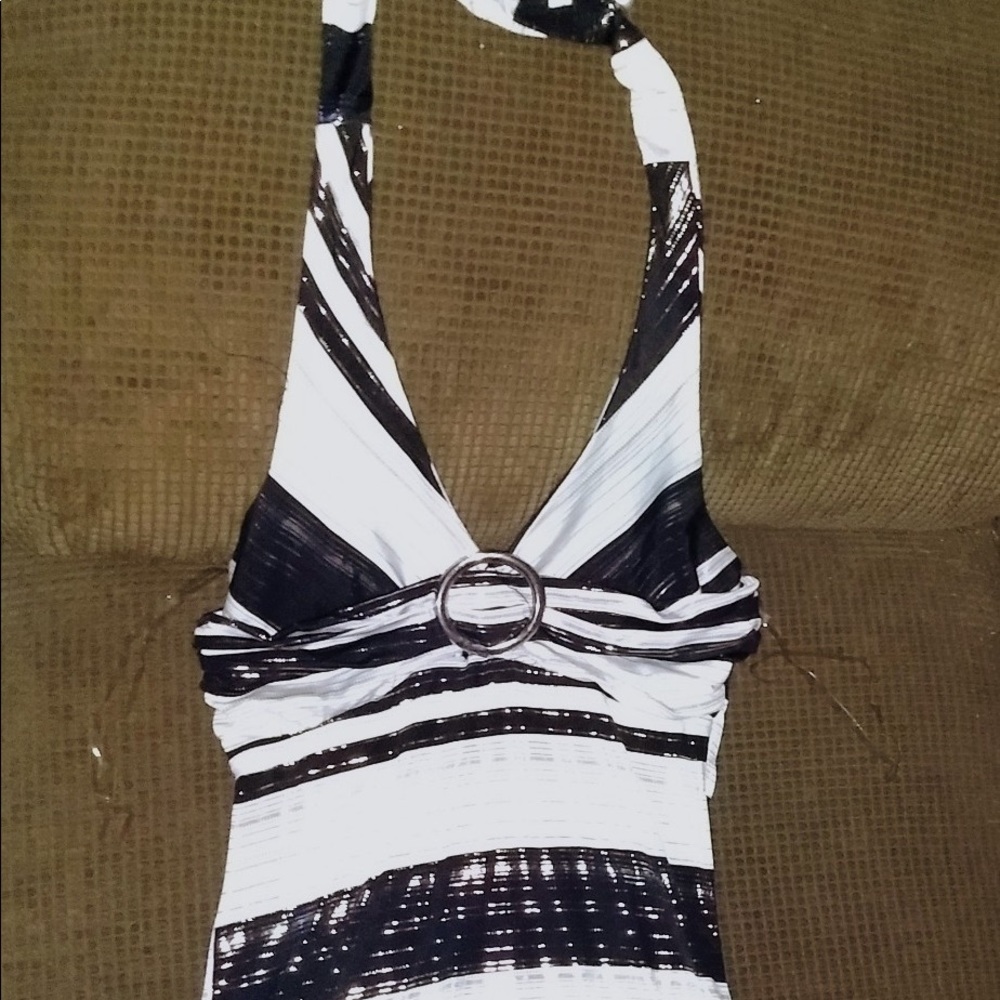 Beautiful top like brand new from body central